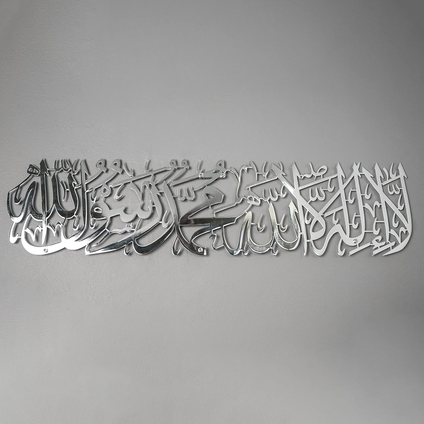 الكلمة الأولى - التصميم 2 - معدن - مع دعم الظهر والتعليق